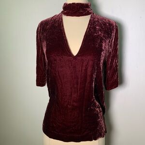 Theory Slit Collar V-Neck Luxe Velvet Top Maroon Burgundy Size Small